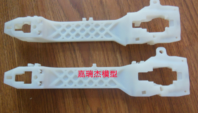 做手板模型時(shí)為什么要噴油呢？